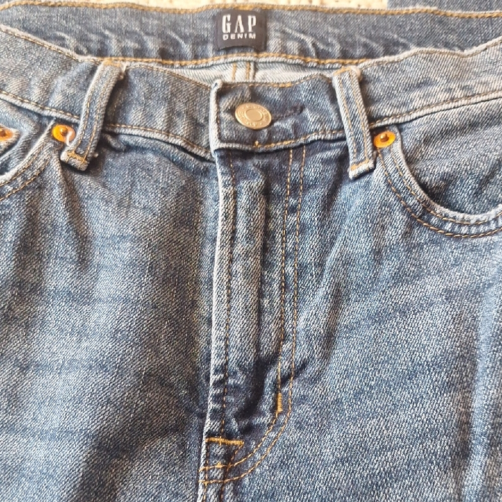 GAP Ladies Classic Indigo Straight Jeans Size 26 - Picture 3 of 12